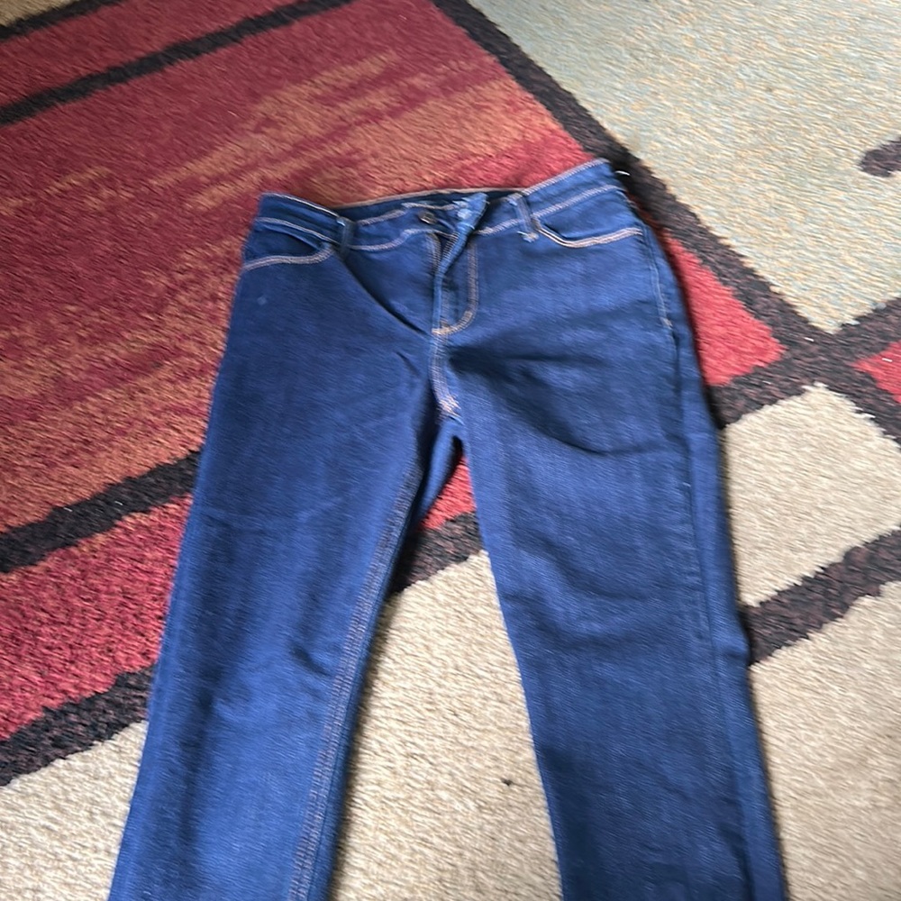 Woman’s straight legs jeans sz 6